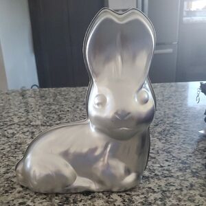 Wilton Metallic Silver Bunny Cake Pan